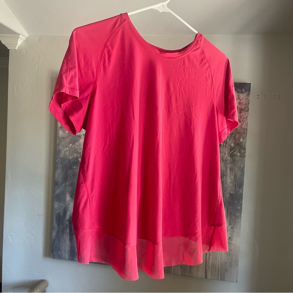 Lulu lemon🍋super rare open back shirt…BUT ALSO w/ coverage! Best of all worlds!